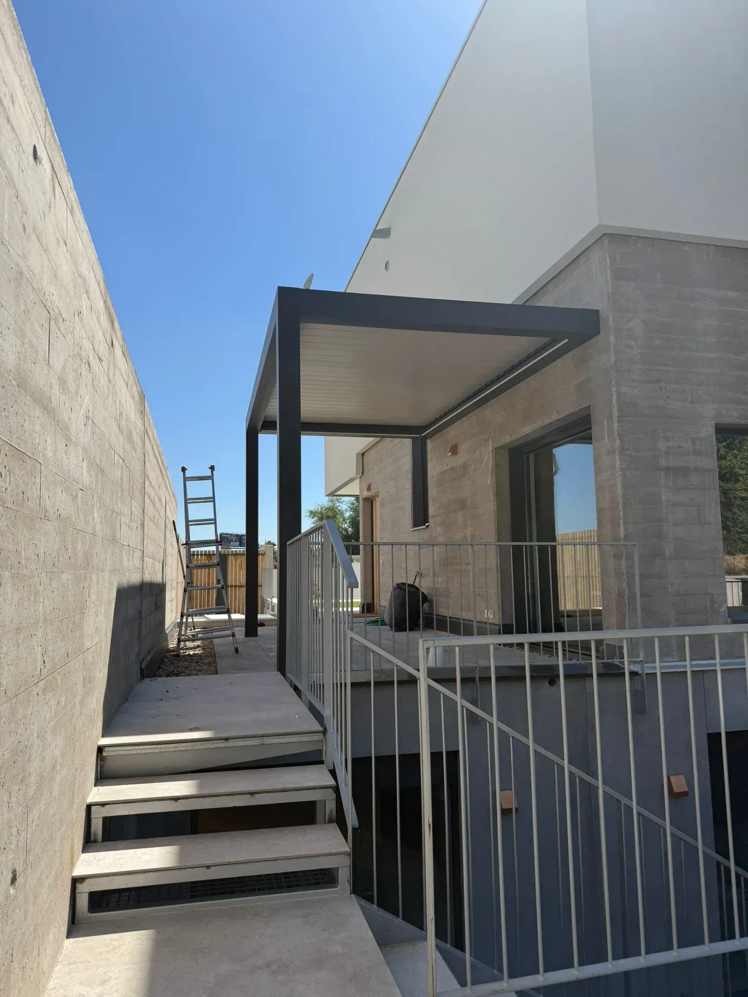 Pérgolas bioclimáticas en Madrid