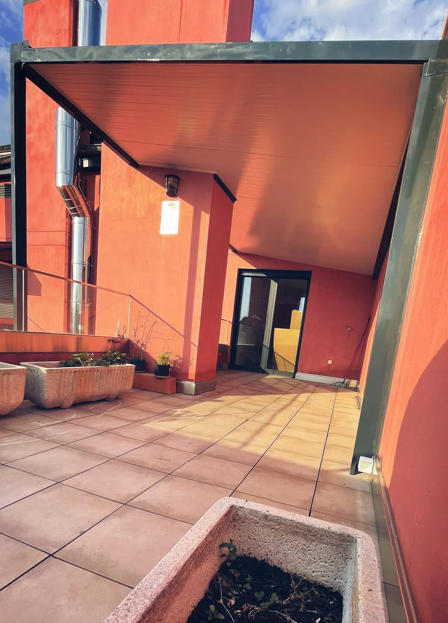 techo de aluminio exterior en Madrid