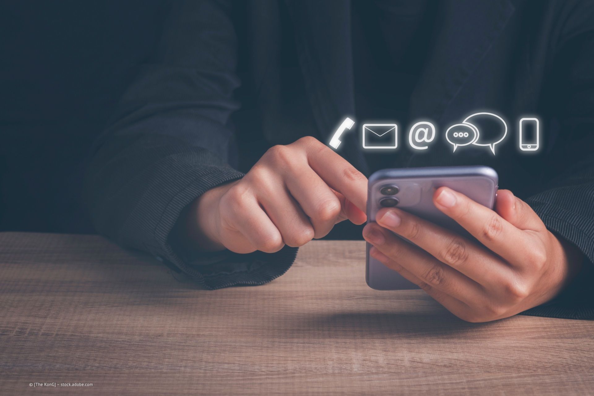 Bild von Smartphone in Hand