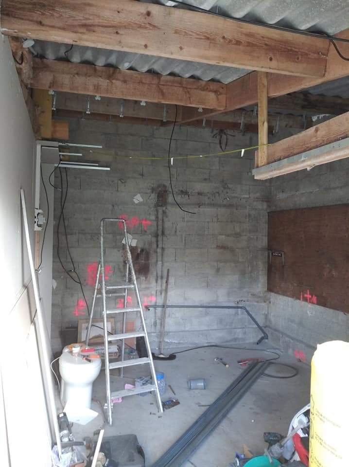 Salle de bain en travaux