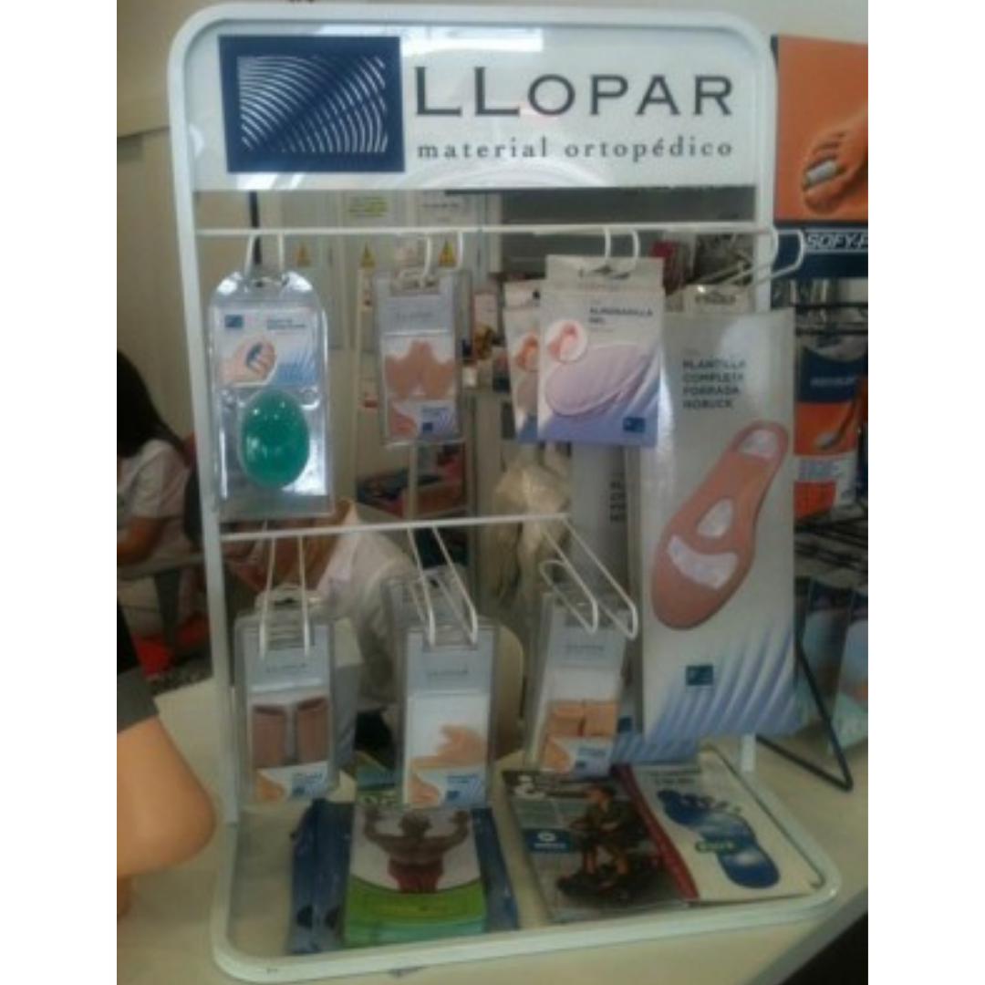 Una exhibición de productos ortopédicos de material llopar