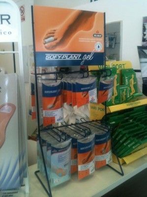 Una exhibición de gel de planta sagrada en una tienda