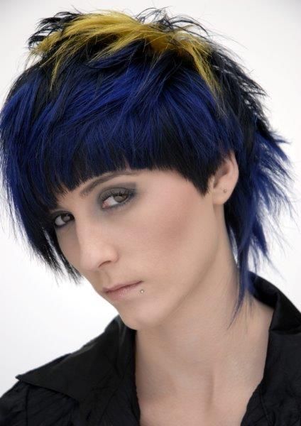 Créations pour homme et femme au salon de coiffure R-Play Studio à Conthey