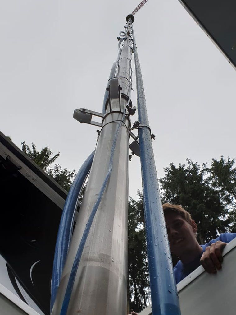 Rohr aus einem Brunnen zeigt nach oben