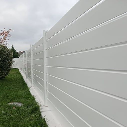 Clôture pvc blanc