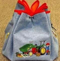 Viele kleine Spielzeugteile können einfach verstaut werden und sind jederzeit griffbereit.