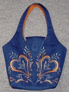 Designerjeans selber gestaltet.