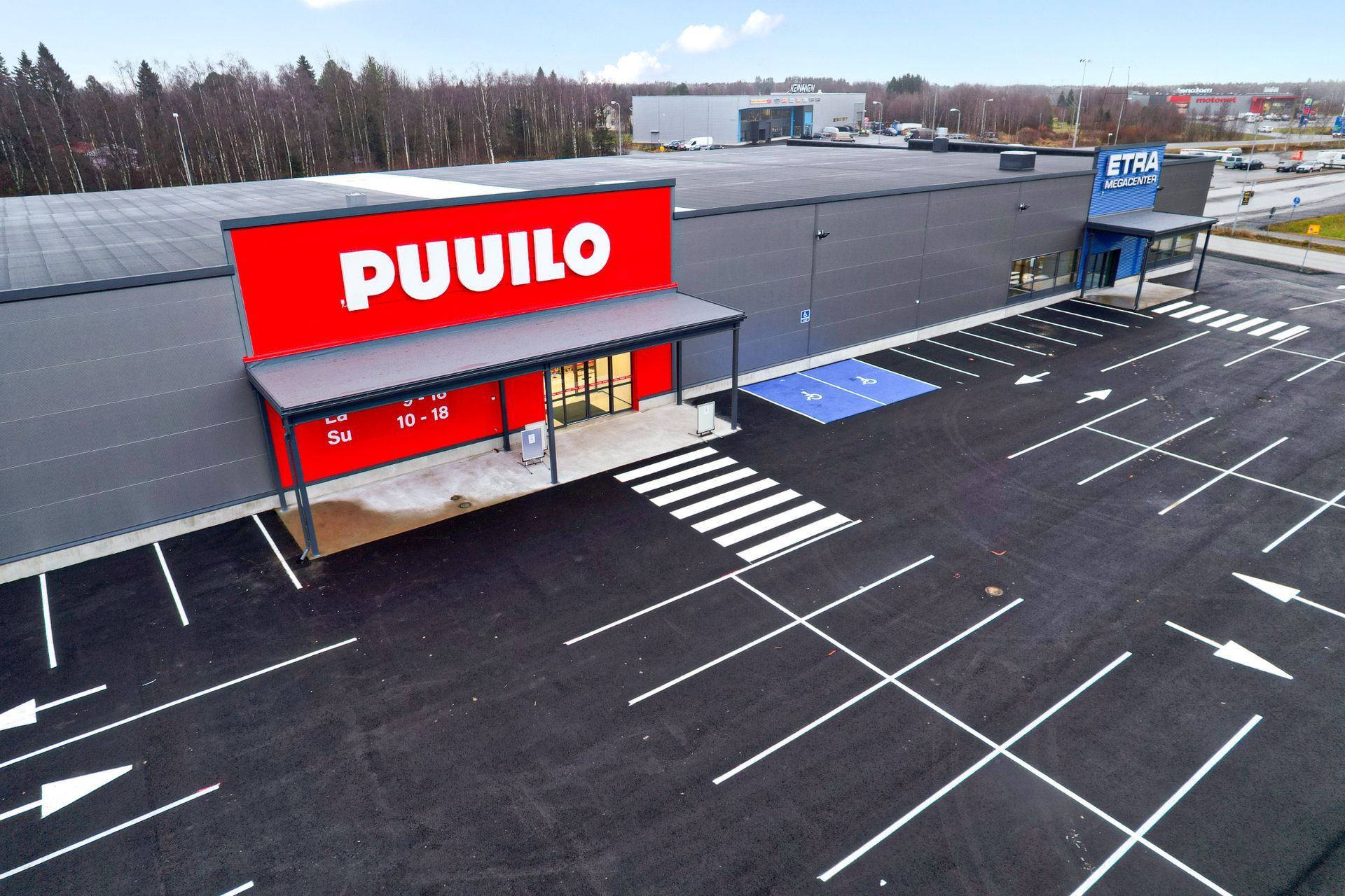 Ilmakuva Puuilo-nimisestä kaupasta