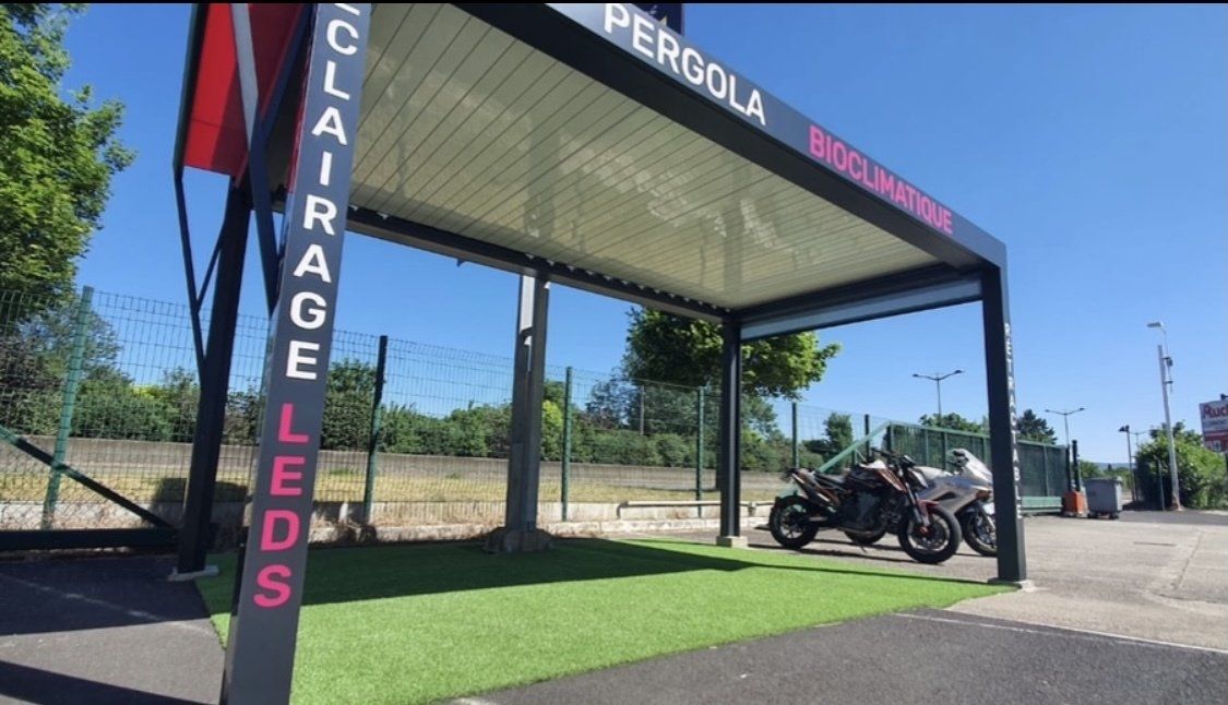 Pergola bioclimatique démo