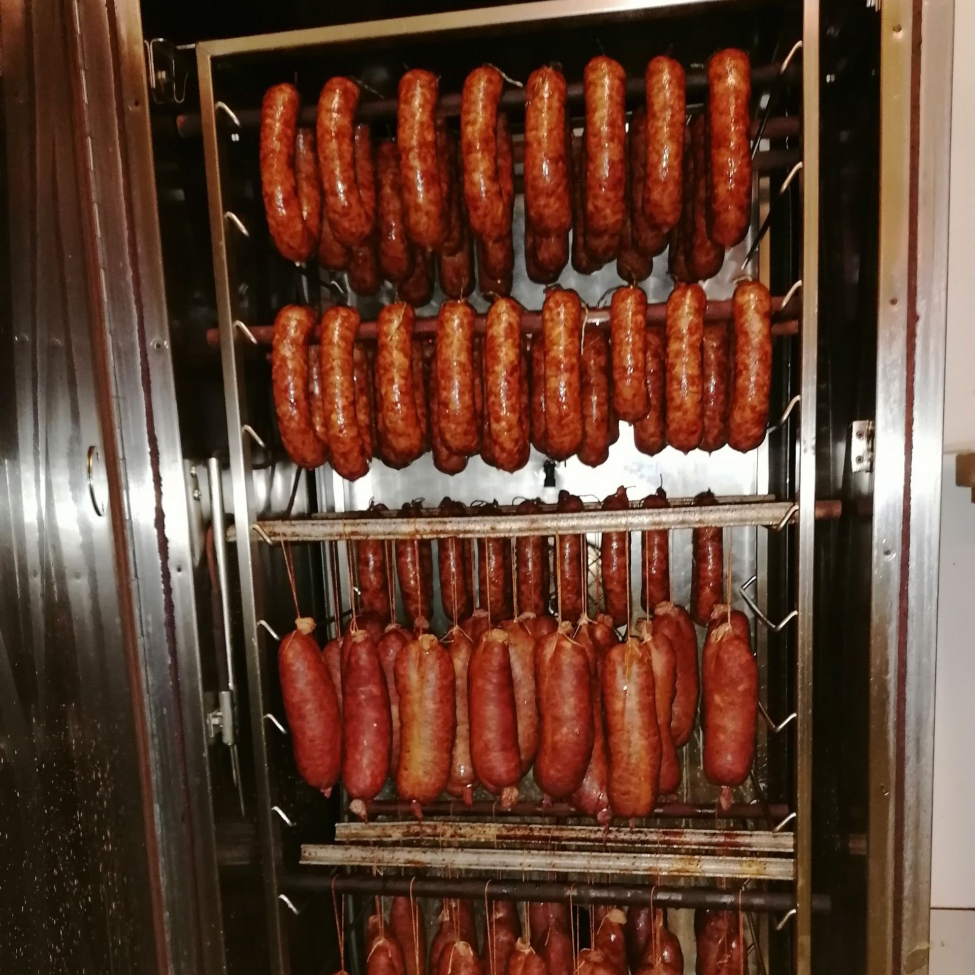 Saucisses et saucissons fait maison À la Ferme