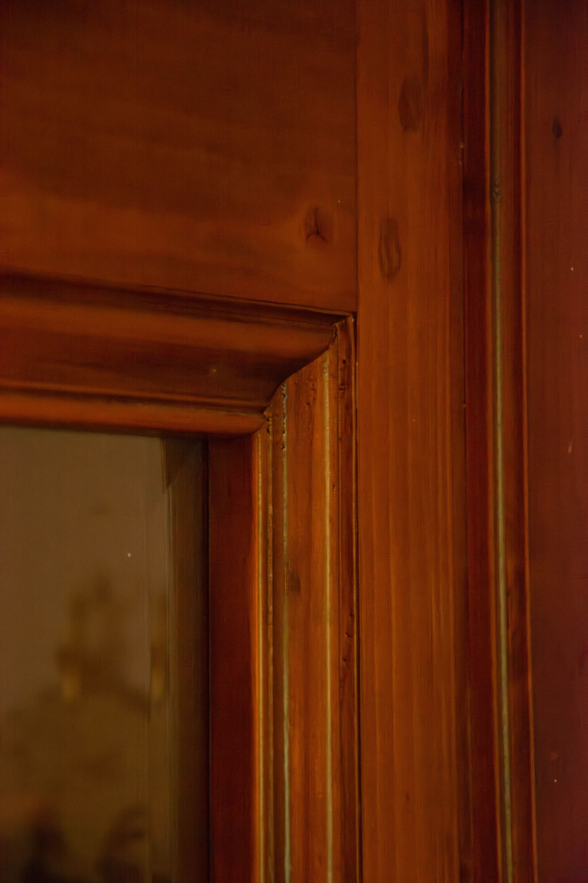 Fenêtre sur mesure en bois par Arole, conçue spécialement pour les maisons de Nîmes.