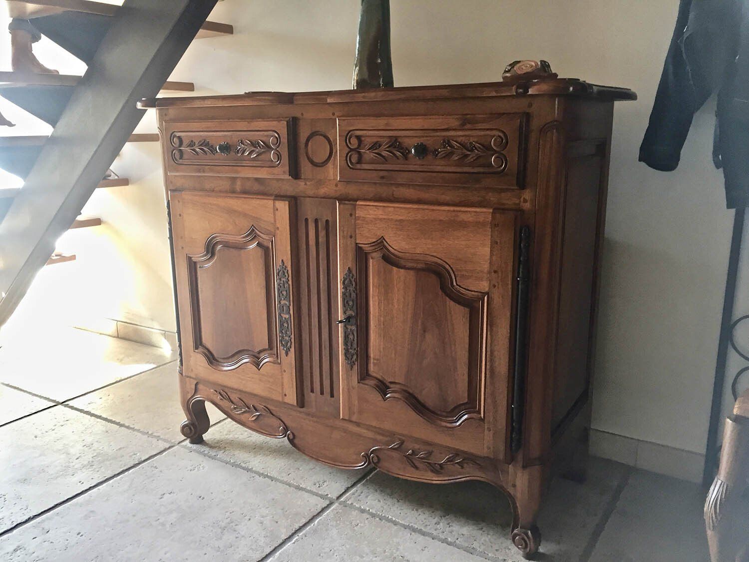 Buffet en bois provençal deux portes