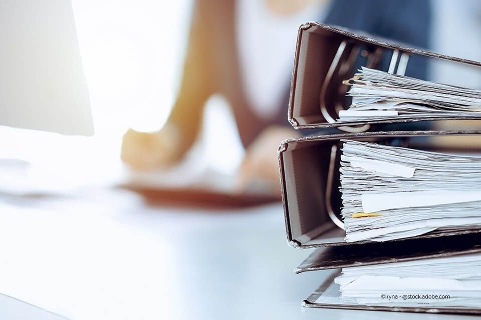Aktenordner beim Steuerberater