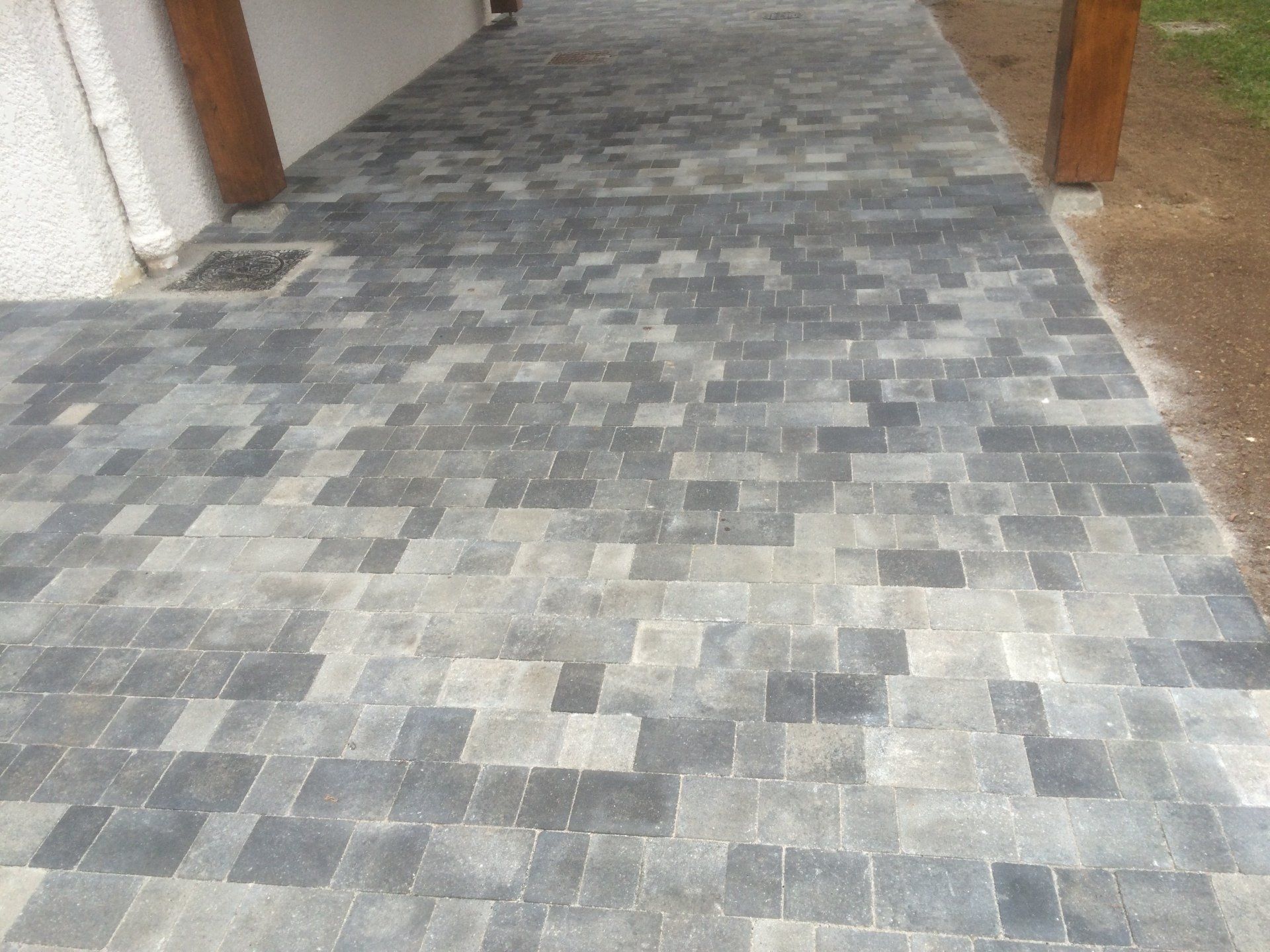 Résultat du pavage de sol réalisé par Isère Paysage