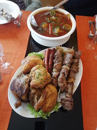 Plat de viandes pour le couscous