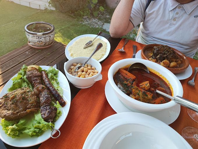 Couscous sur la terrasse du Numide