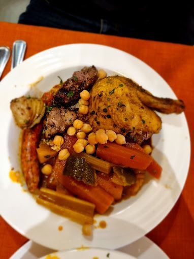 Assiette de couscous royal