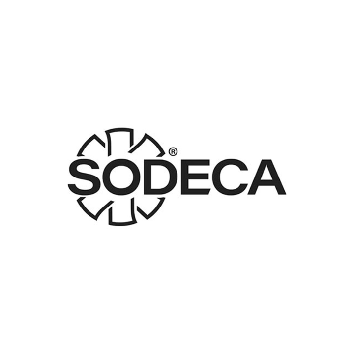 Logotipo para Sodeca, que presenta la palabra