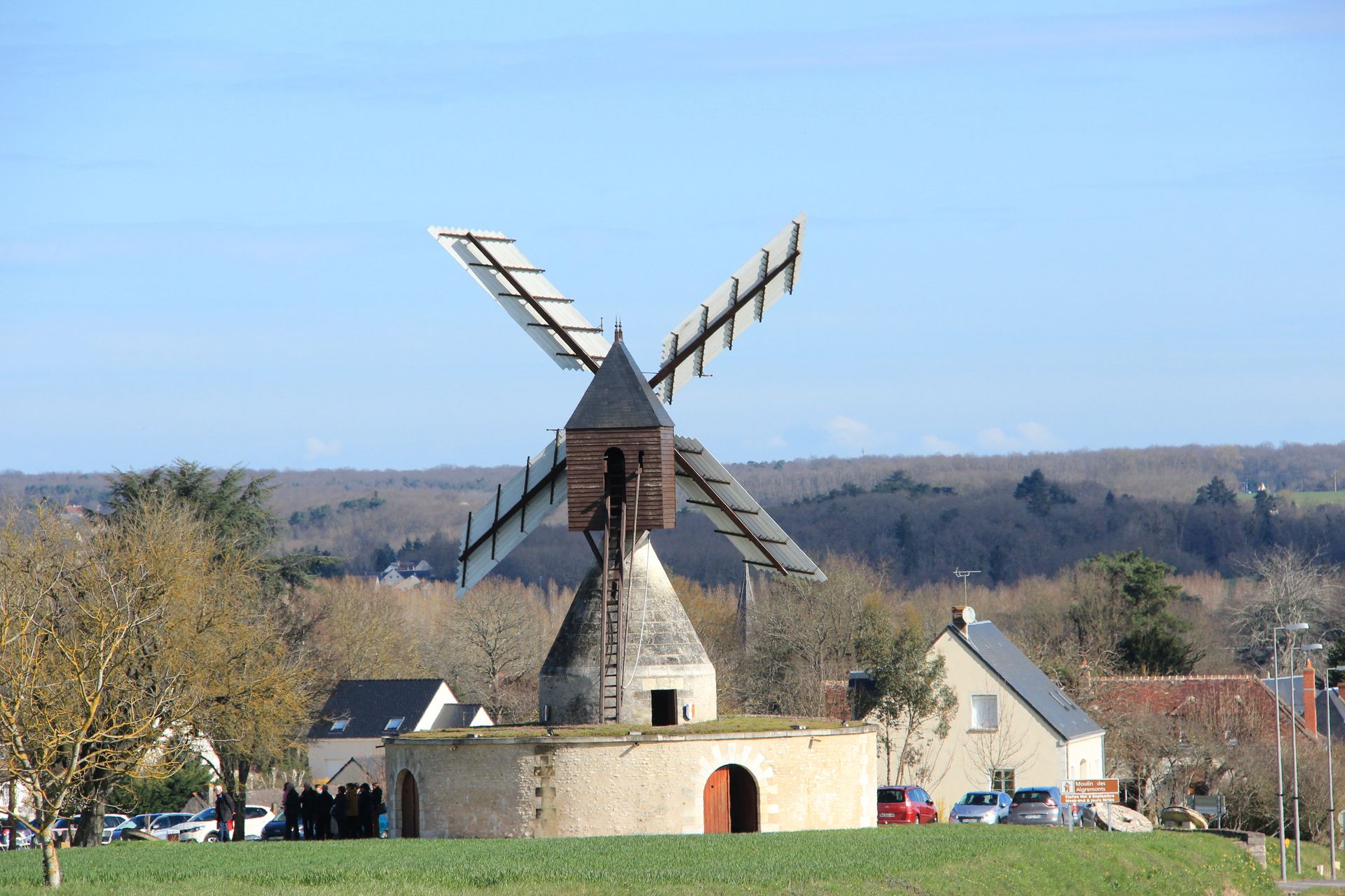 Vers la page Couvreur à Bléré.