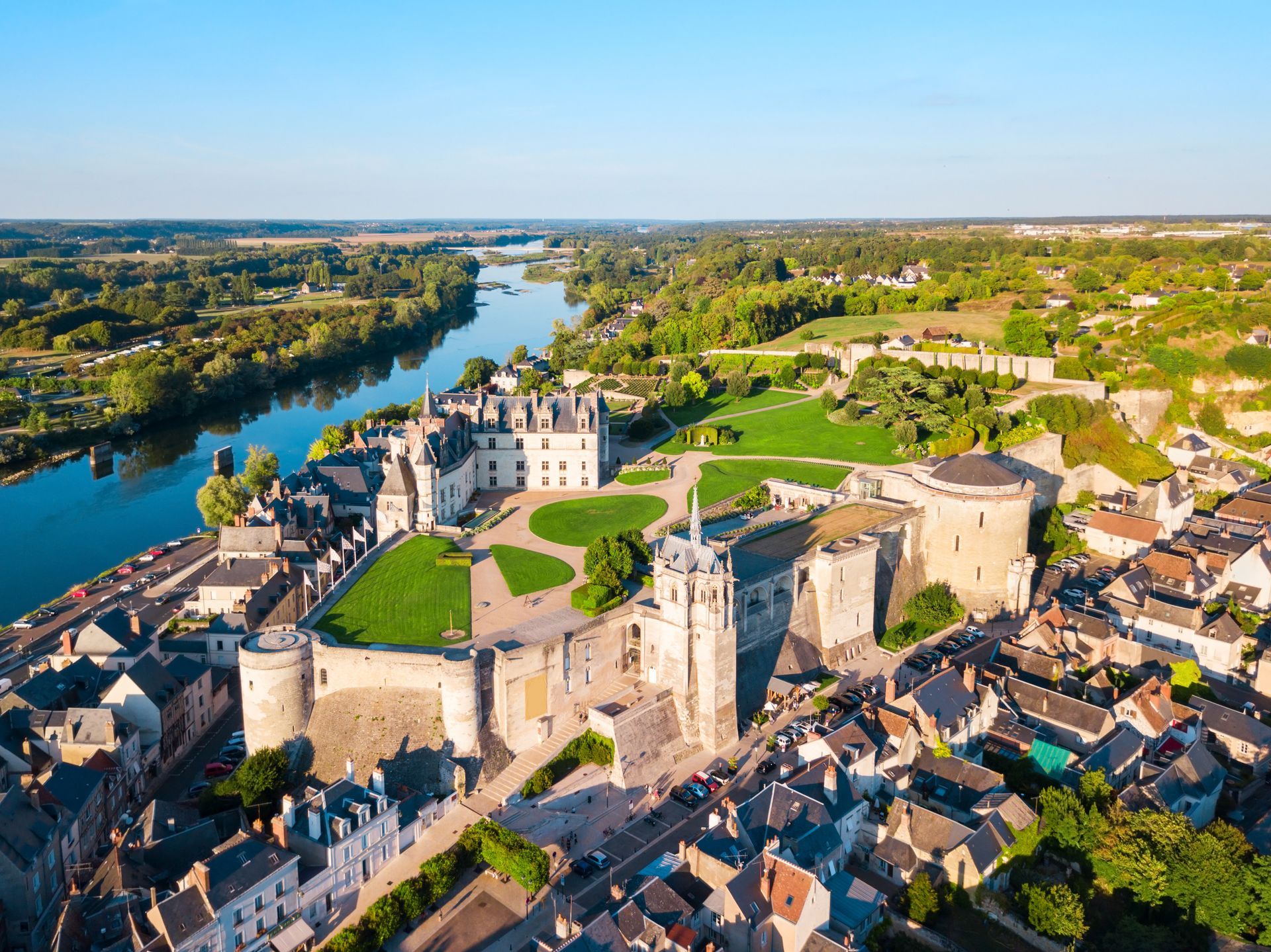 Vers la page Couvreur à Amboise.