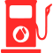 Una bomba de gasolina roja con una manguera larga conectada a ella.