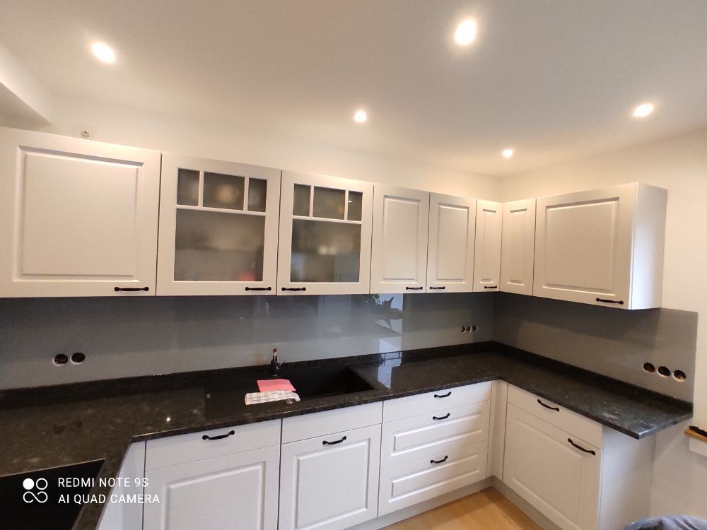 Glasrückwand weiße Küche Landhausstil | Glas Korte