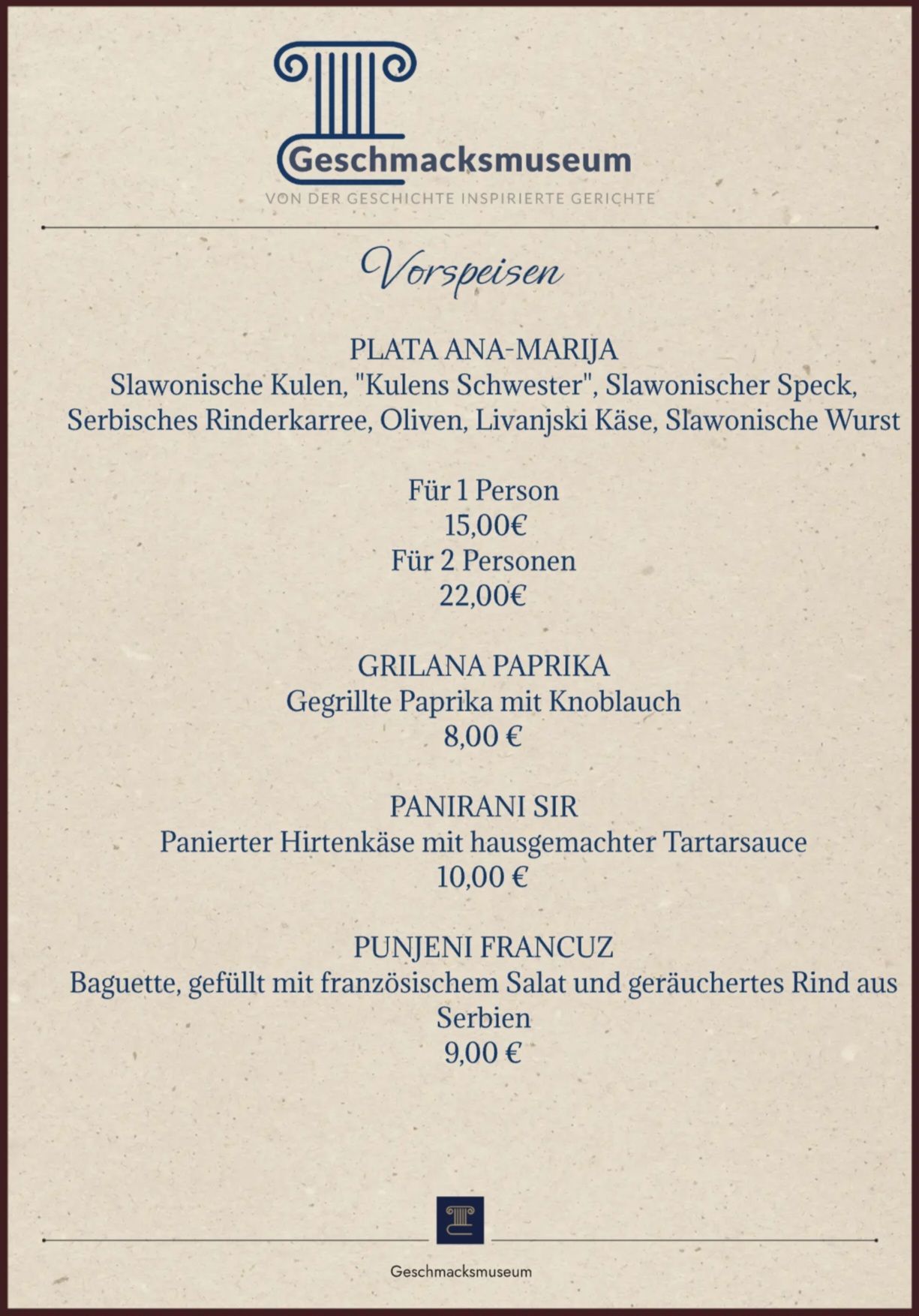 Speisekarte des Geschmacksmuseums mit Vorspeisen, darunter Fleisch- und Käseplatten, gegrillte Paprika und gefülltes Baguette.