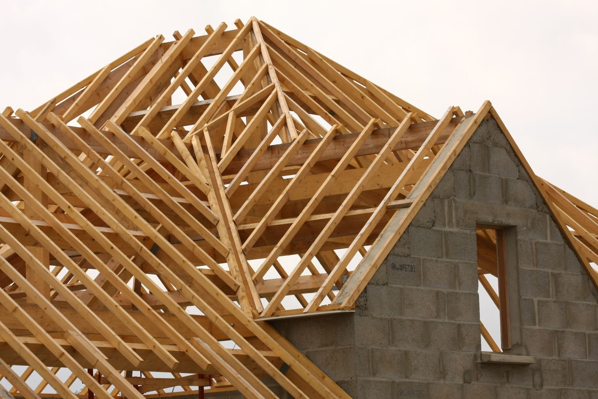 Toiture et charpente en construction