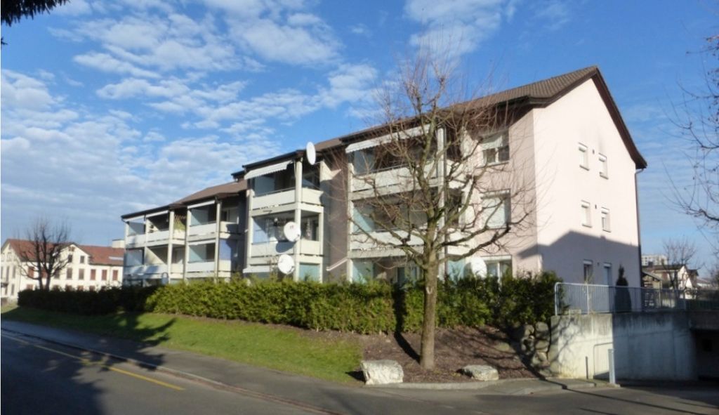 Reinach - von Südwest: Bachstr. 7+9