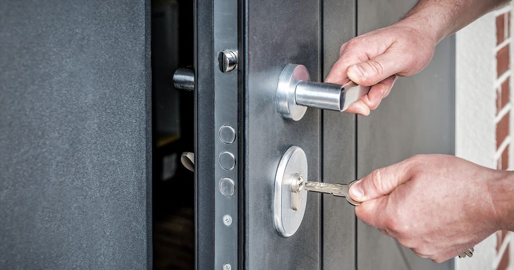 Essai de la serrure aprés le remplacement à Bordeaux