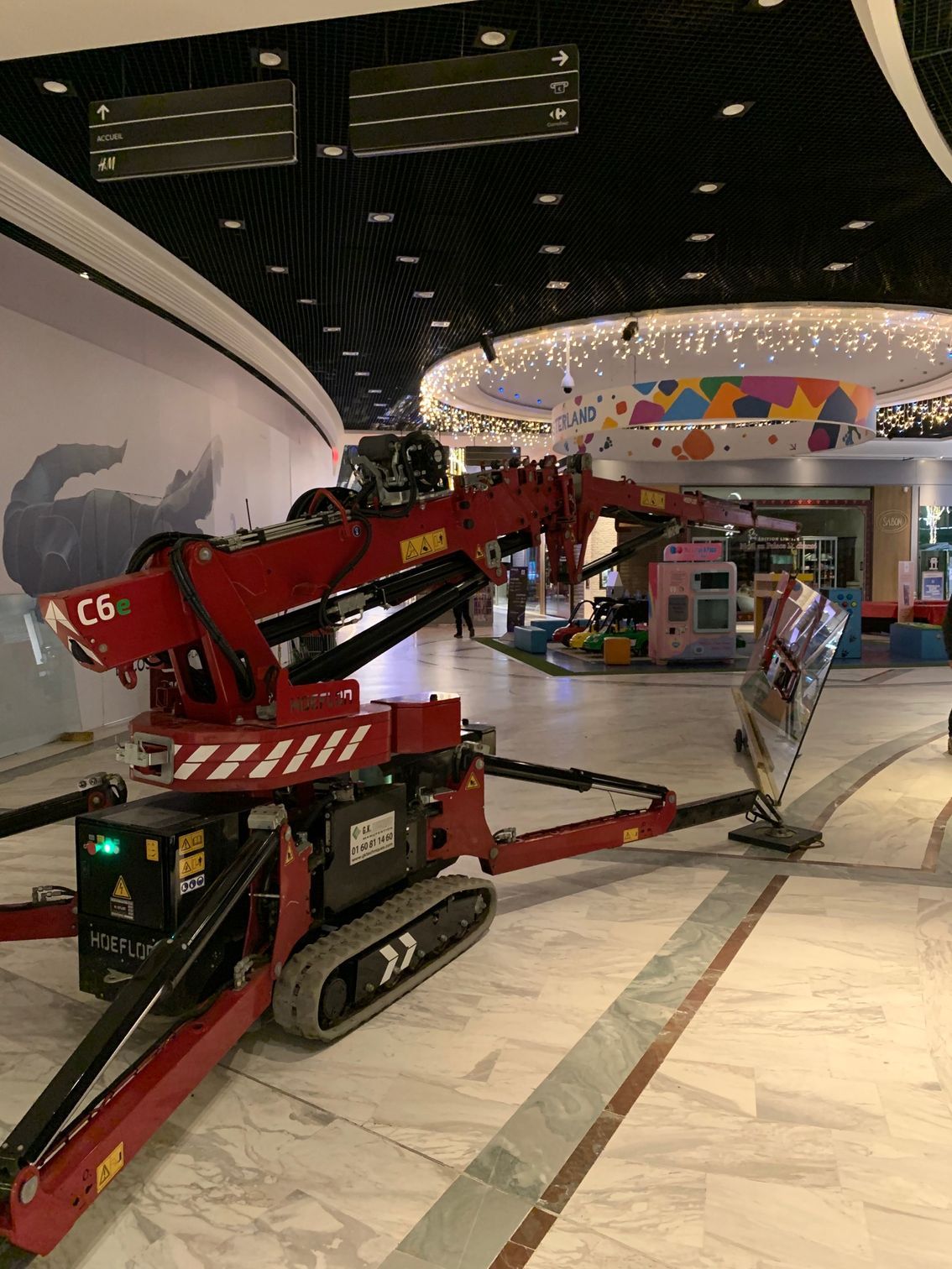 Remplacement d'une vitrine de magasin