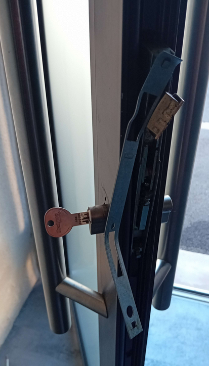 Dépannage de porte suite à effraction par notre serrurier à Bordeaux