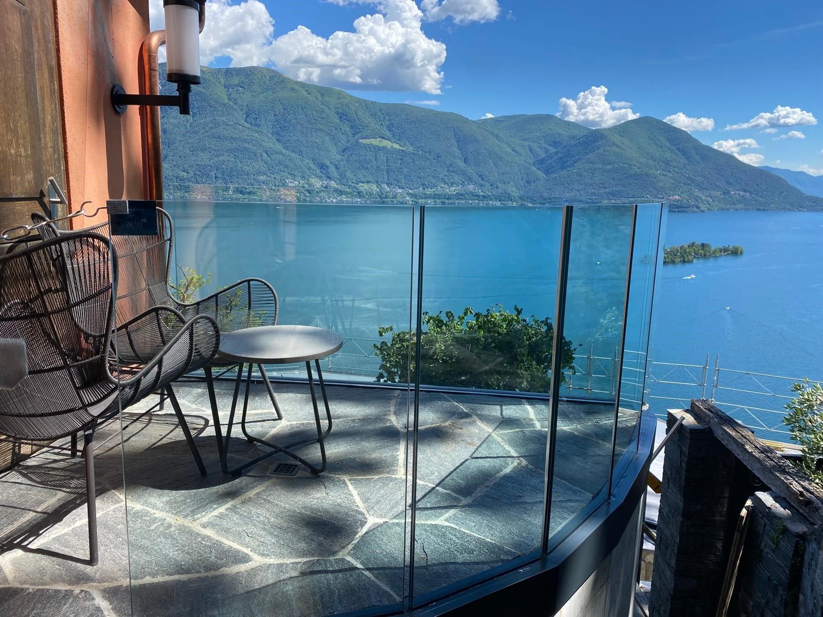 Parapetto terrazza sul Lago Maggiore