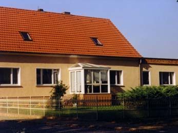 Dach mit zwei Fenstern