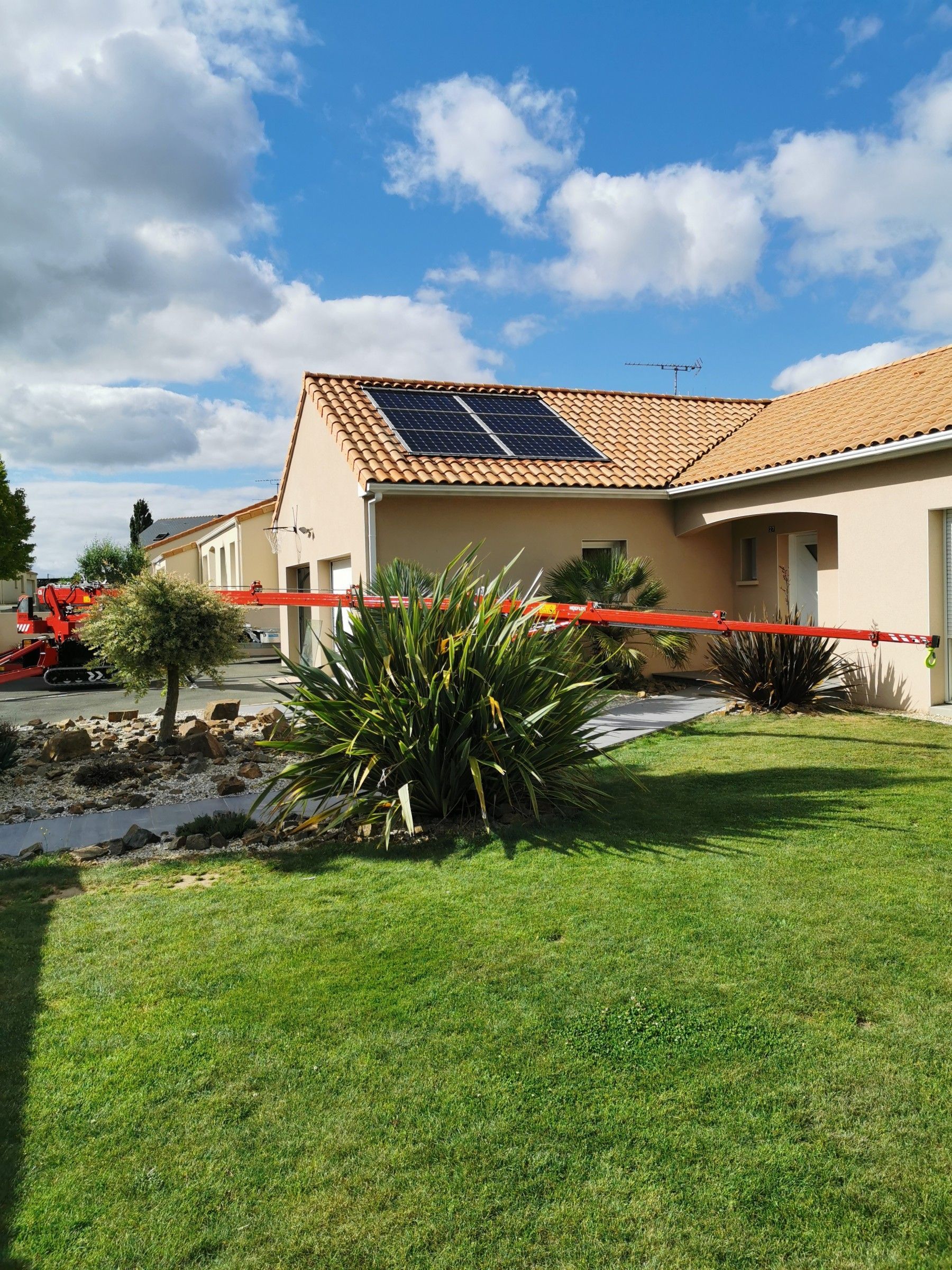 Location de mini-grue araignée avec opérateur - Beaupréau-en-Mauges
