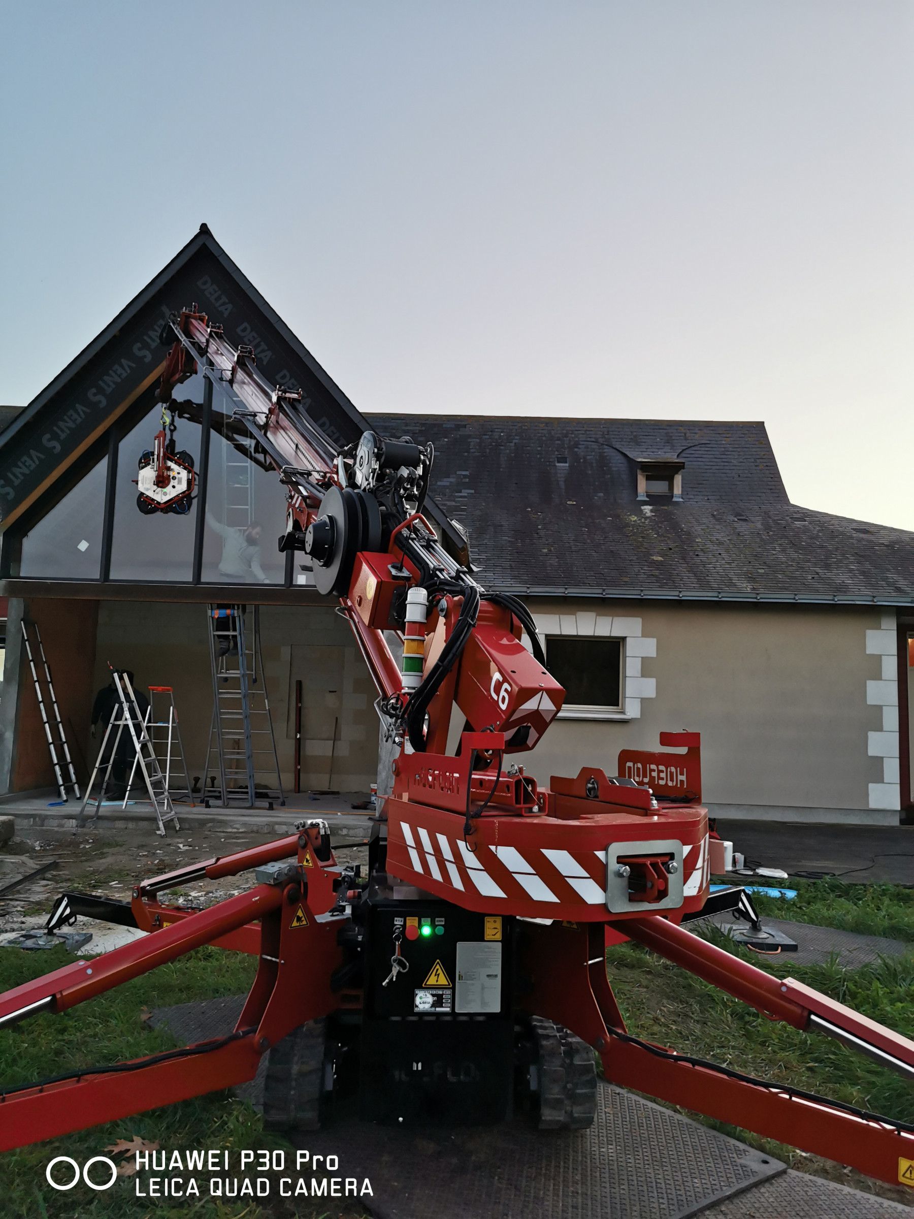 Location de mini-grue avec opérateur - Nantes