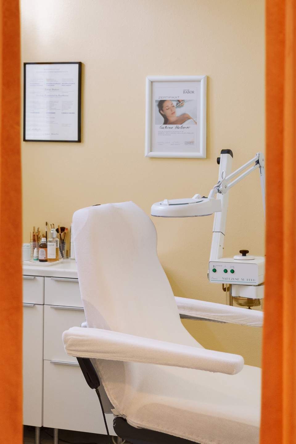 Kosmetik-Institut Behandlungsraum