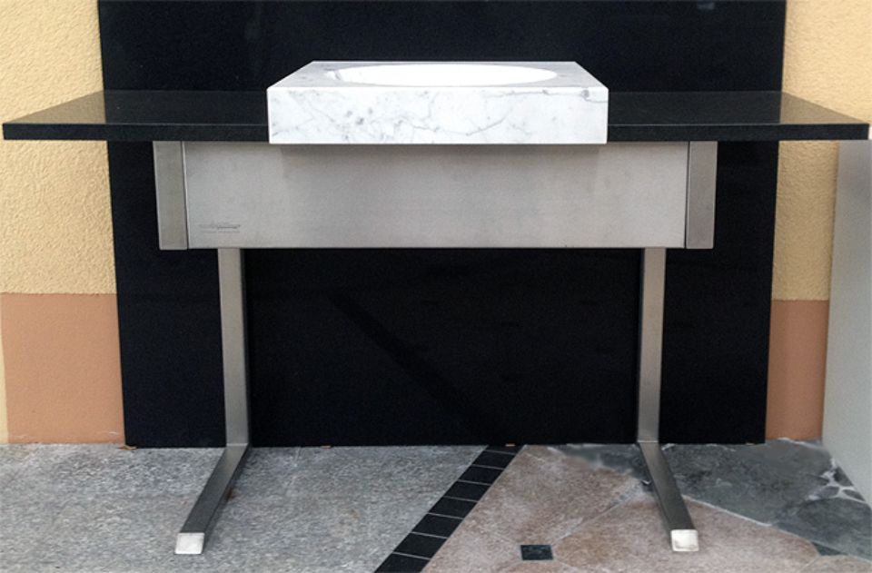 Waschtisch aus Naturstein