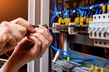 Wartung von Kabelanschlüssen