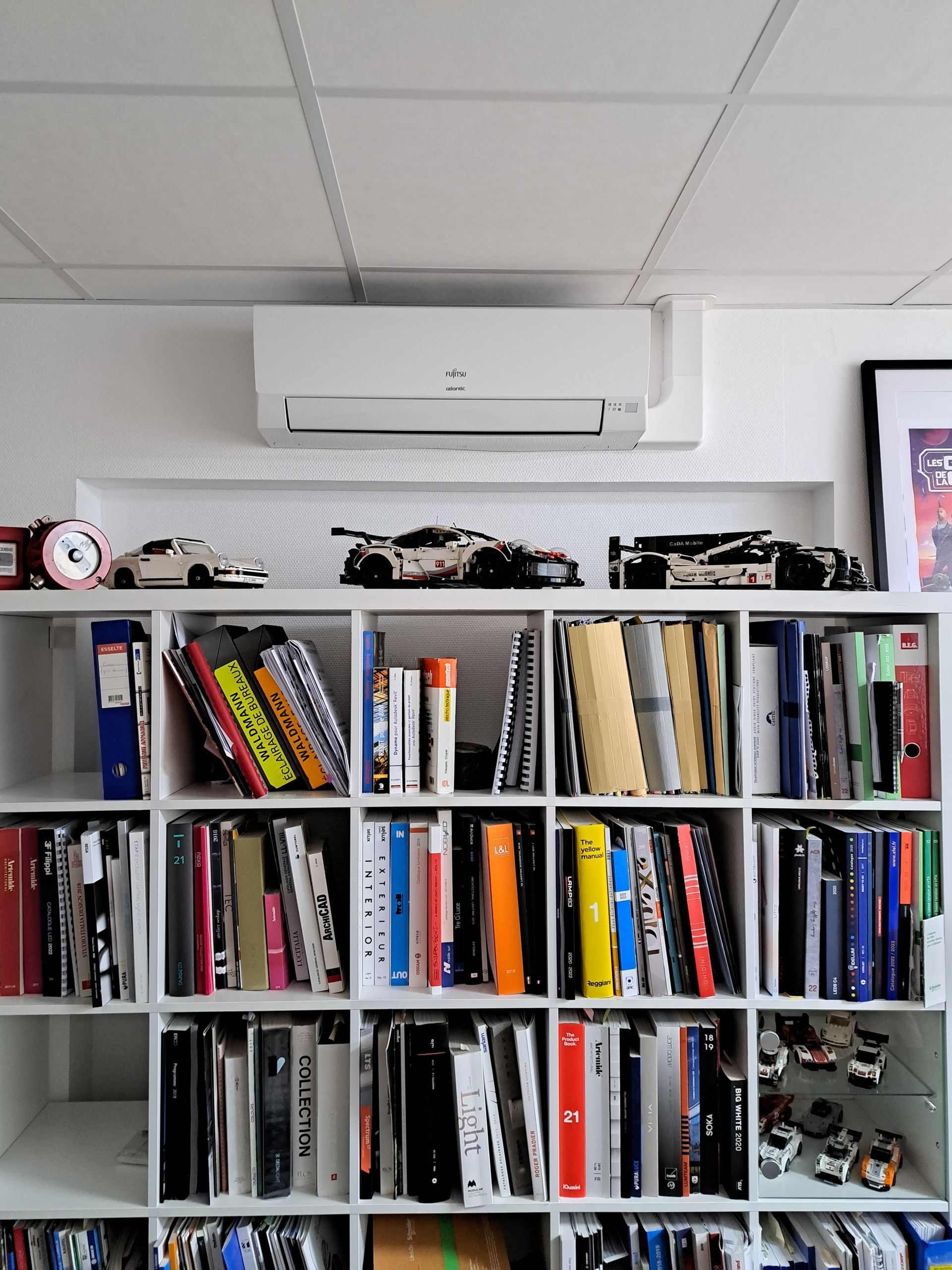 PAC au dessus d'une bibliothèque