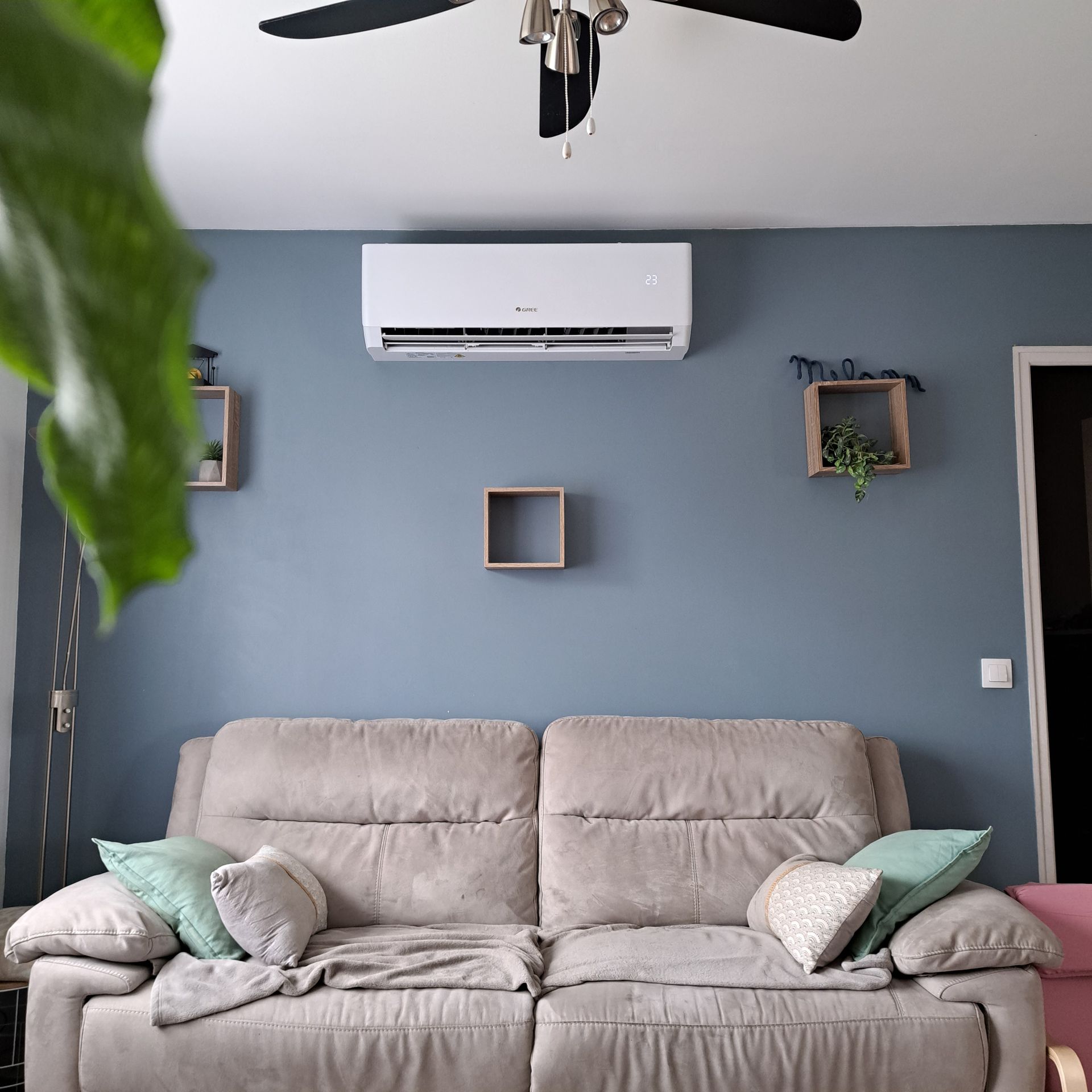 Climatisation réversible dans un salon