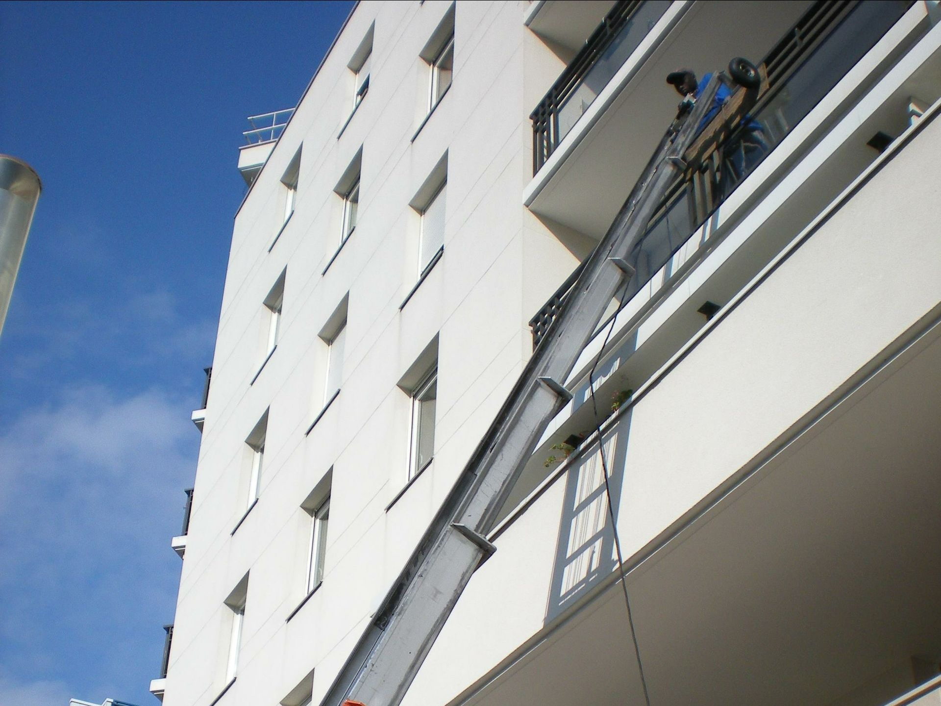 Monte-meubles pour immeuble