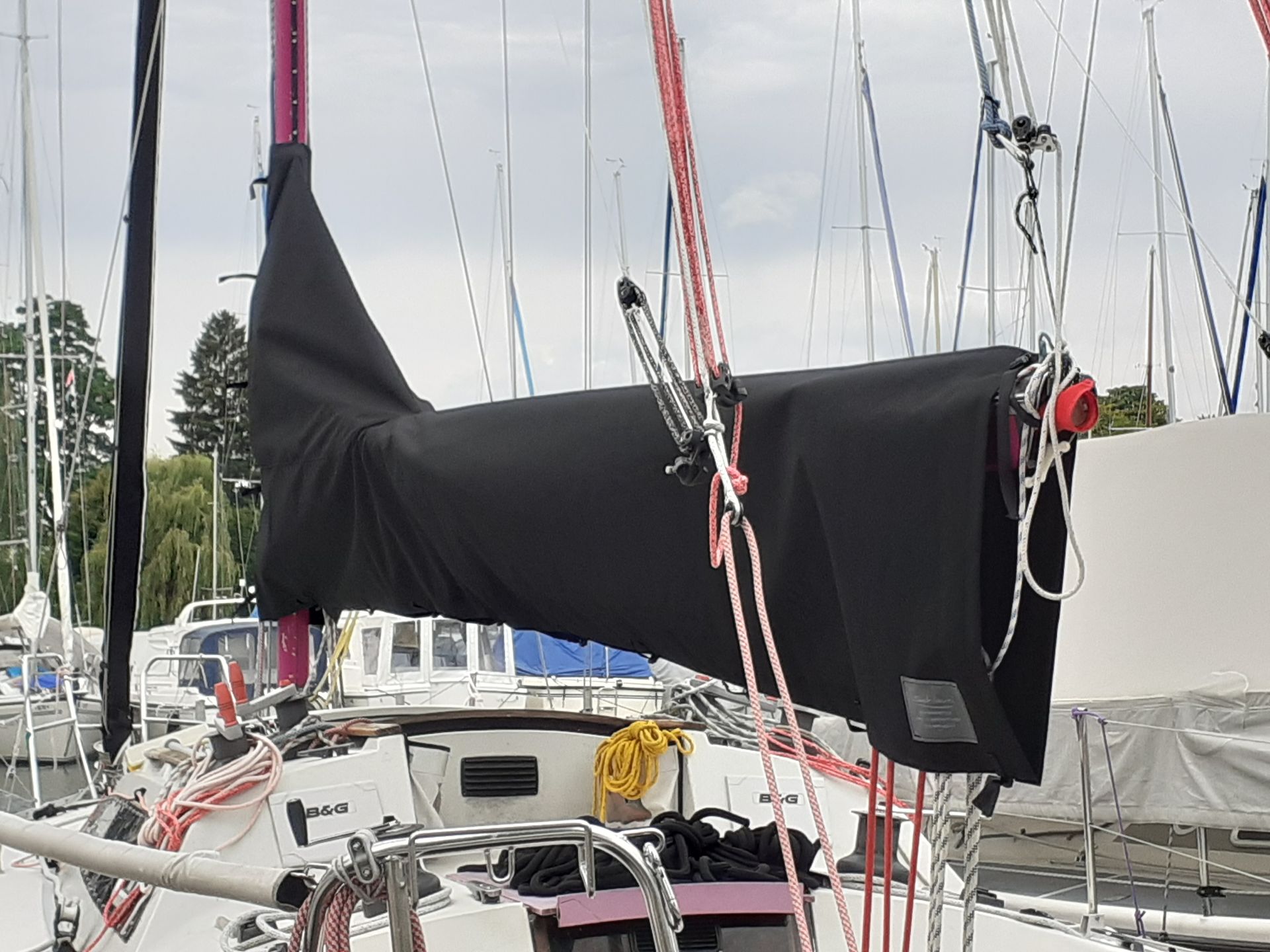 Baumpersenning für Segelboot
