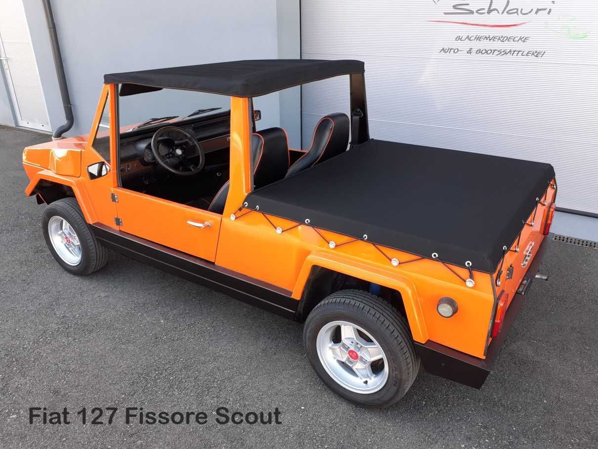 Oranger Fiat 127 Fissore Scout Pick-up mit schwarzem Dach und Abdeckung