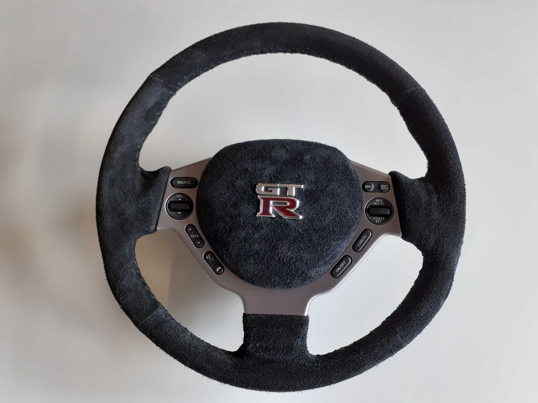 Lenkrad Nissan GT-R