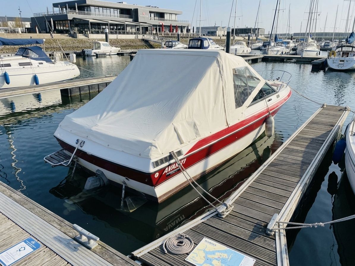 Fahrverdeck für Motorboot