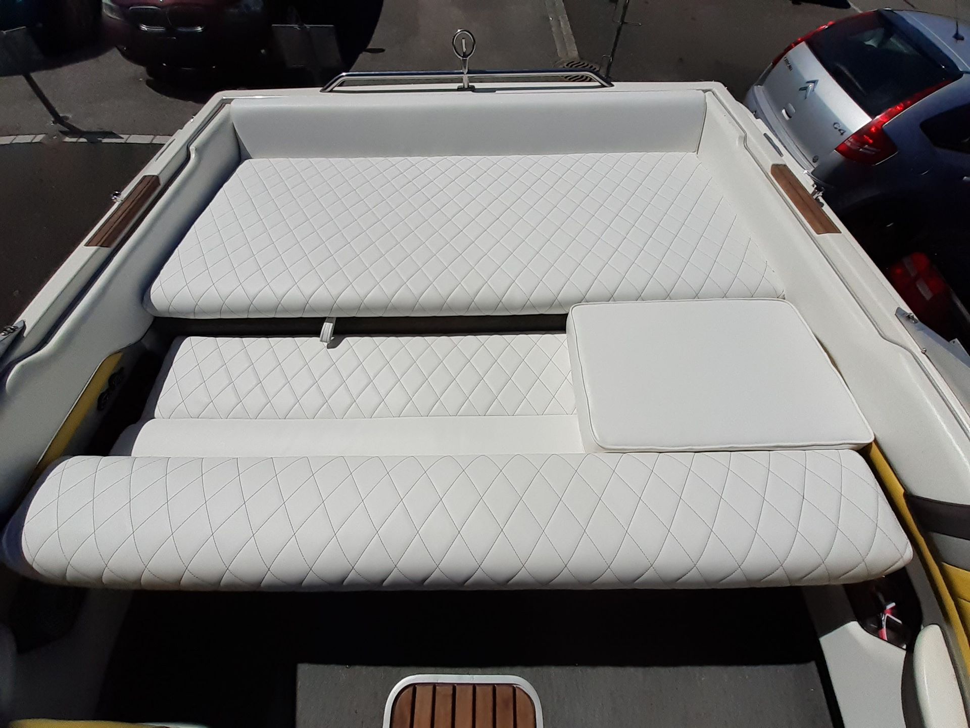 Motorraumabdeckung und Liegepolster Motorboot SeaRay