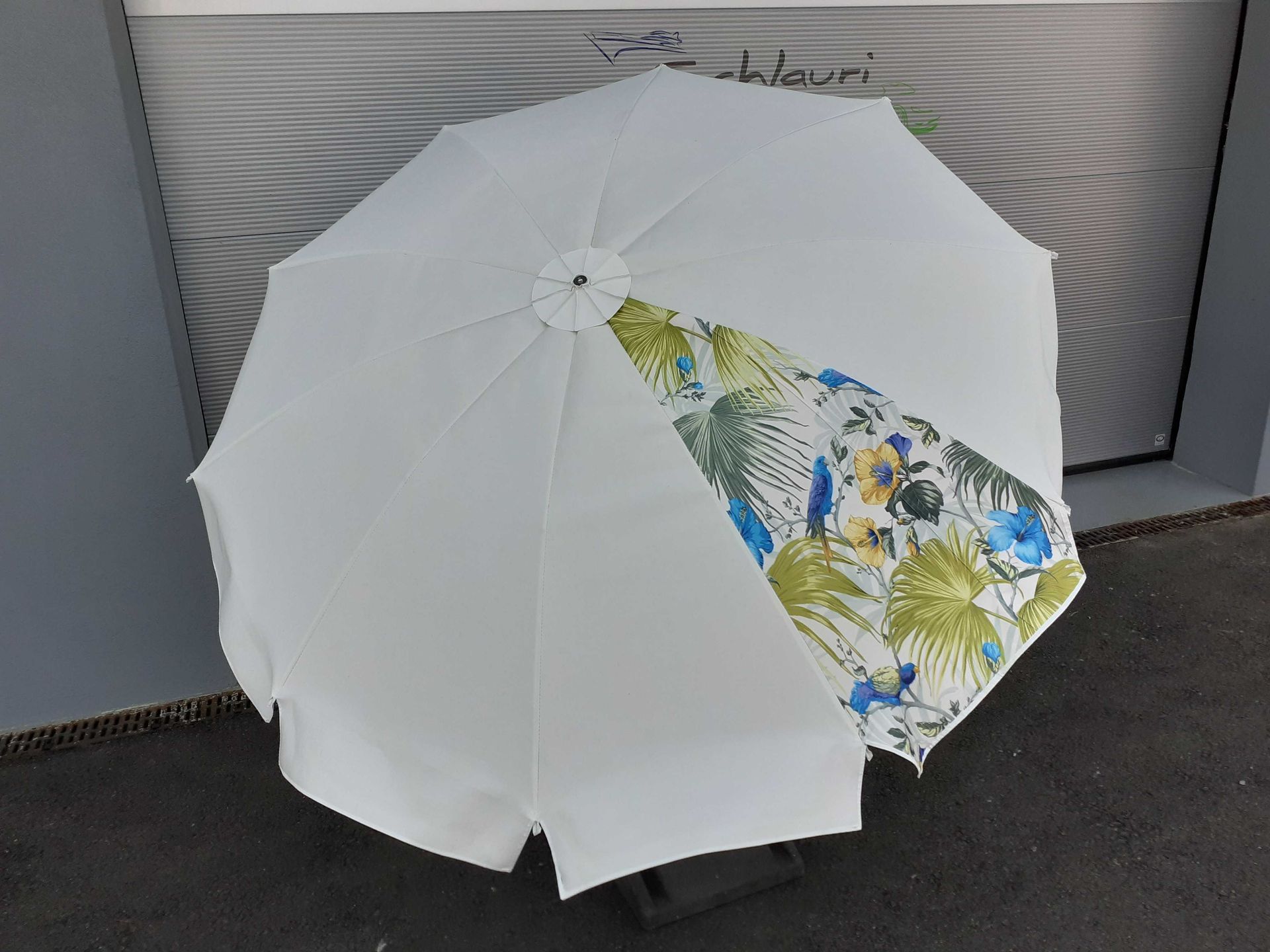 Sonnenschirm neu bespannt