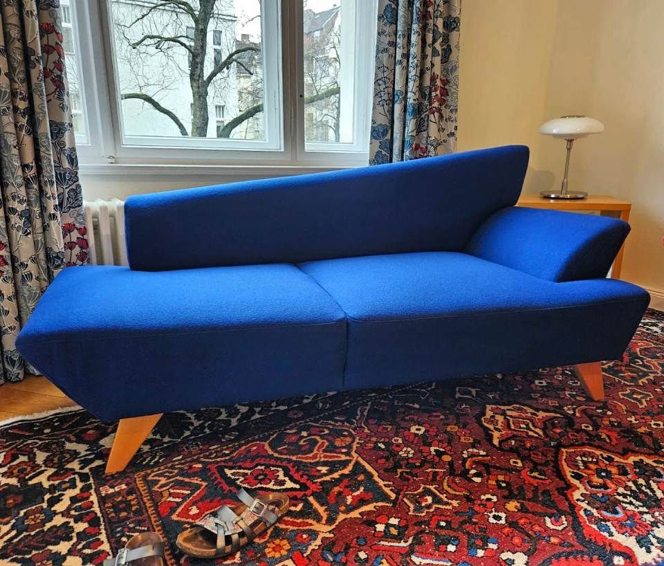 Blaues Sofa
