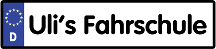 Ein Schild mit der Aufschrift „Ulli's Fahrschule“